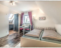 Hele huset/lejligheden Non Smoking Apartment For 3 Adults Or 2 Adults + 2 Children. Direct Beach Location (Scharbeutz, Tyskland)