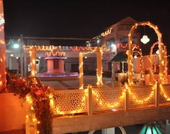 Hotel Dawat Palace (Agra, India)