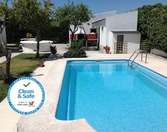 Koko talo/asunto Villa With Private Pool (casinha Dos Avós) (Barreiro, Portugali)