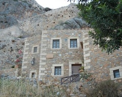 Nhà trọ Izambo Guest Houses (Monemvasia, Hy Lạp)