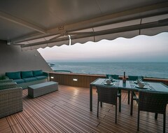 Koko talo/asunto Bright & Huge Terrace Apartment In Front Of The Sea (El Rosario, Espanja)
