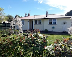 Tüm Ev/Apart Daire Cosy Family Cottage, Within The Cheviot Township (Cheviot, Yeni Zelanda)