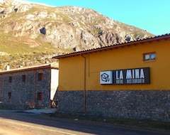 Hotel La Mina (Puebla de Lillo, Spain)