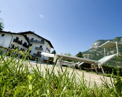 Otel Kurtinigerhof (Cortina sulla Strada del Vino, İtalya)