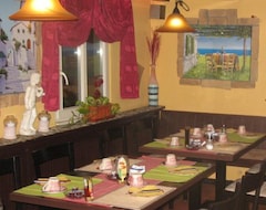 Khách sạn Taverna Kreta (Attendorn, Đức)