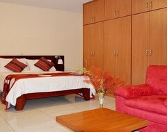 Hotel Residence  Santa Adelina (Abidjan, Ivory Coast)