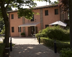 Hotelli Alla Cedrara (Ferrara, Italia)