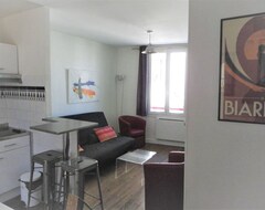 Tüm Ev/Apart Daire Biarritz Les Halles, Downtown Apartment. 4 Pers 200 M Beach, Free Wifi, Garage (Biarritz, Fransa)