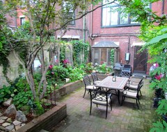 Koko talo/asunto Luxury Beacon Hill 1050 Sf Condo With Private Patio/garden And Private Entrance (Boston, Amerikan Yhdysvallat)
