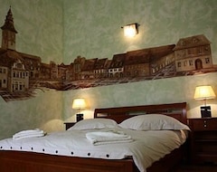 Hotel Casa Albert (Brasov, Romania)