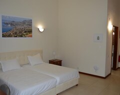 Hotel Alojamento Local Trigal (Funchal, Portugal)