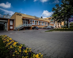 Otel Alpex (Zabrze, Polonya)