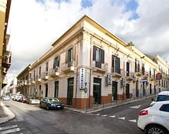 Khách sạn Al Teatro (Reggio Calabria, Ý)