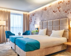 Khách sạn Focus Hotel Premium Warszawa (Vacsava, Ba Lan)