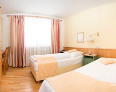 Khách sạn Hotel Santner (Eugendorf, Áo)