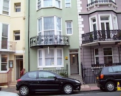 Hotelli The Kelvin Guest House (Brighton, Iso-Britannia)