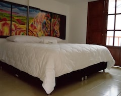Hotel La Casona del Parque Ubaté (Ubaté, Kolumbija)