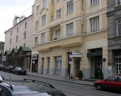 Khách sạn Hotel Pension Baronesse (Vienna, Áo)