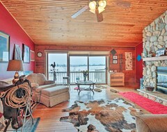 Cijela kuća/apartman Updated Cabin On 7 Acres - Day Trip To Lake Geneva (Burlington, Sjedinjene Američke Države)