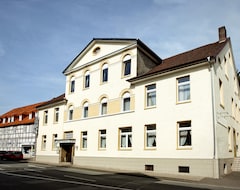 Khách sạn Ackfeld Hotel (Büren, Đức)