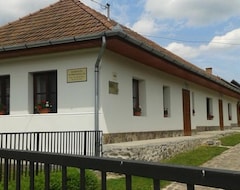 Khách sạn Kemencés Vendégház (Széphalom, Hungary)