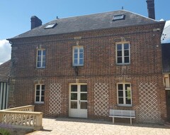 Bed & Breakfast Camden House And Castle (Aubry-le-Panthou, Pháp)