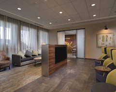 Khách sạn Courtyard by Marriott Atlanta Alpharetta/Avalon Area (Alpharetta, Hoa Kỳ)