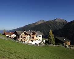 Khách sạn Hotel Naturoase Schwemmerhof (Ulten, Ý)