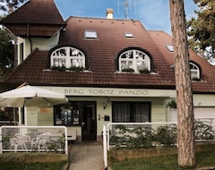 Khách sạn Berg Toboz (Pécs, Hungary)