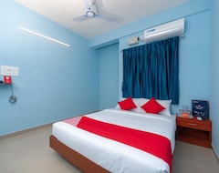 Hotel OYO 15702 Thulsi Residency (Coimbatore, India)