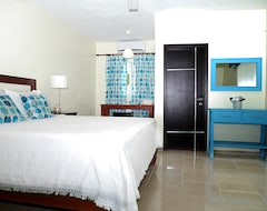 Hotel Azul Bravio (Cabrera, República Dominicana)