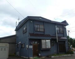 Pansion Guest House Hakodate Crossroad (Hokuto, Japan)
