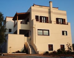 Khách sạn Berdoussis Hotel (Elafonisos, Hy Lạp)