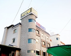 Entire House / Apartment Imsil Heidi (Imsil, South Korea)