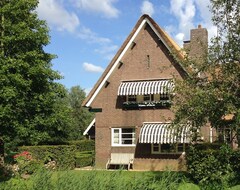 Toàn bộ căn nhà/căn hộ New Apartment In Farmhouse (Woudrichem, Hà Lan)