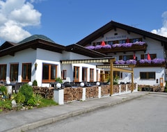 Khách sạn Flair Bayerischer Hof (Oberaudorf, Đức)