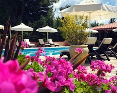 فندق Agrili Resort (نيكيتا, اليونان)