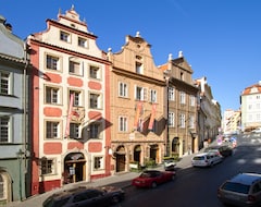 Khách sạn Red Lion (Praha, Cộng hòa Séc)