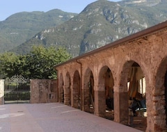 Toàn bộ căn nhà/căn hộ Agriturismo Al Palazzo (Ferrara di Monte Baldo, Ý)
