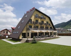 Otel Vila Trapez (Săcele, Romanya)