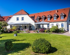 Khách sạn Landhaushotel Prinz Albrecht (Neuzelle, Đức)