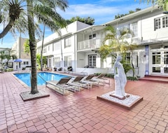Khách sạn Courtyard Apartments Part of the Oasis Casita Collection (Miami Beach, Hoa Kỳ)