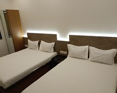 Hotel Ritz Vesu - Hotels In Vesu, Surat (Surat, Indija)