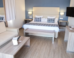 Hotelli Menorca Binibeca by Pierre & Vacances Premium Adults Only (Sant Lluis, Espanja)