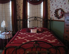 The Harkins House Inn Bed & Breakfast (Caldwell, USA)