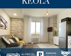 Toàn bộ căn nhà/căn hộ Homey Keola - New - Aux Portes De Geneve - Au Pied Du Tram - Appartement Avec 1 Chambre Et Un Grand Salon (Ambilly, Pháp)