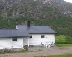 Koko talo/asunto Hansali Holiday Home (Jølster, Norja)