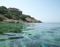 Toàn bộ căn nhà/căn hộ Sardinia Independent Villa at seafront, Cala Caterina, sealife - beach - sun (Villasimius, Ý)