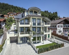 Hotel 5 star apartment on Hopfensee directly on the lake (Fuessen, Germany)