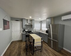 Entire House / Apartment Canyon Cottage (Mill City, USA)